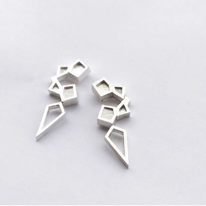 Picture of earing