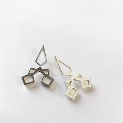 Picture of earing